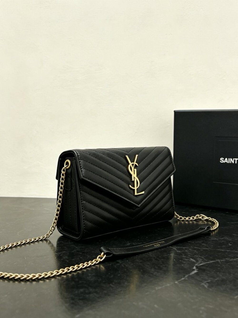 YSL Wallet on Chainin Black - Picture 2 of 5